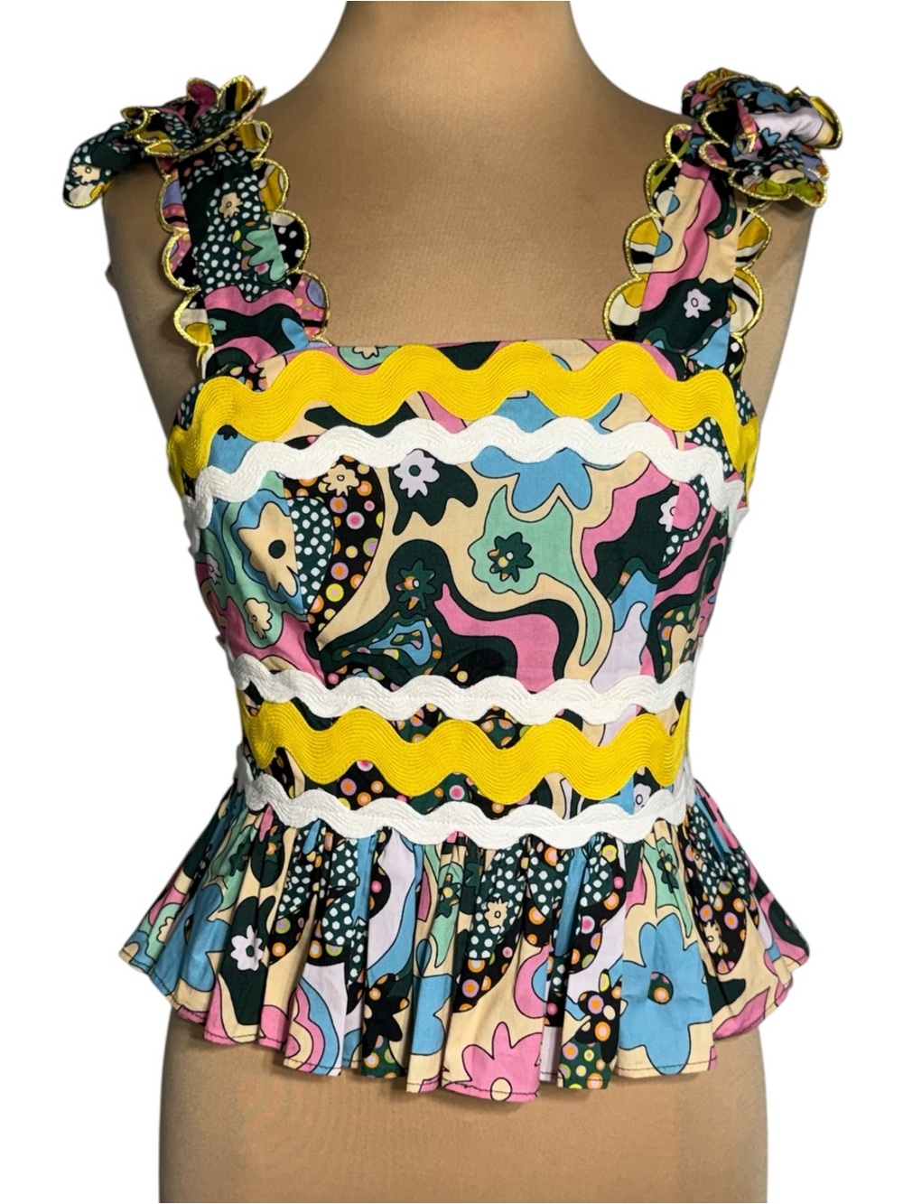 Celia B Geranio Top Size Medium M NWT Psychedelic Floral Ric-Rac Peplum Crop Top